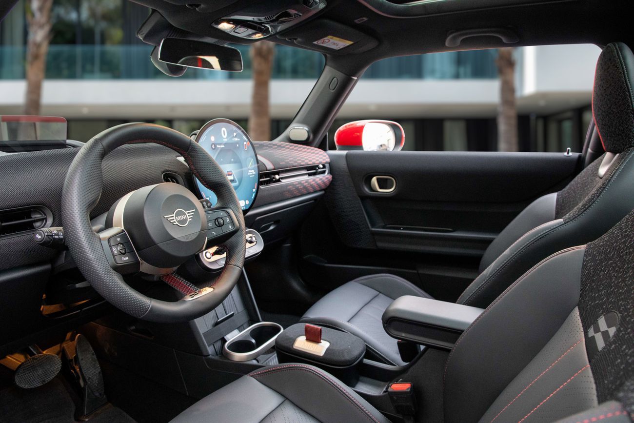 ميني كوبر Cooper S JCW | 2,664 P.M | 0% Downpayment | Mini Warranty + Service