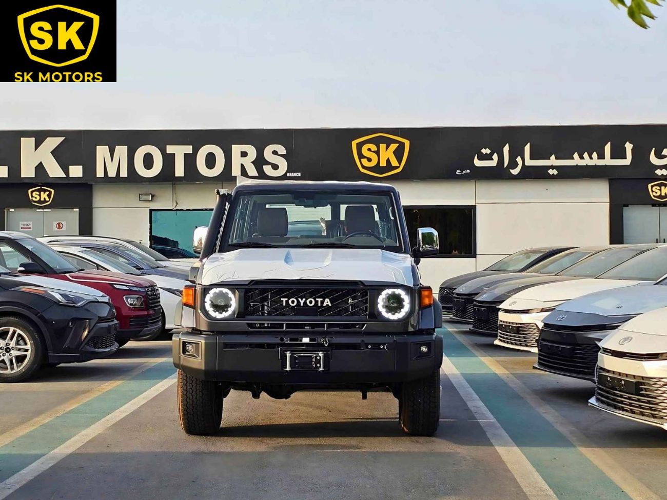 Toyota Land Cruiser 70 LC76  / A/T / 2.8L V4 DIESEL / WINCH SNORKEL / DVD CAMERA / HIGH OPTION / CODE # LX-Z