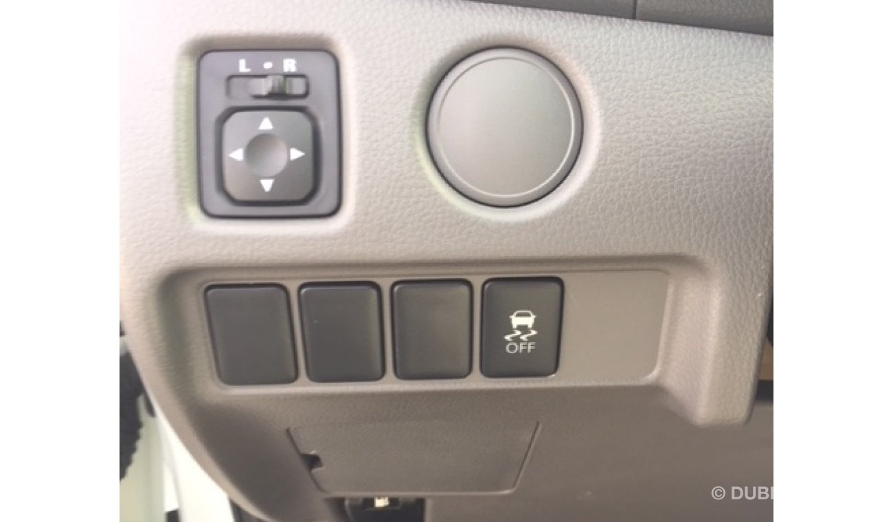 Mitsubishi L200 petrol  full option