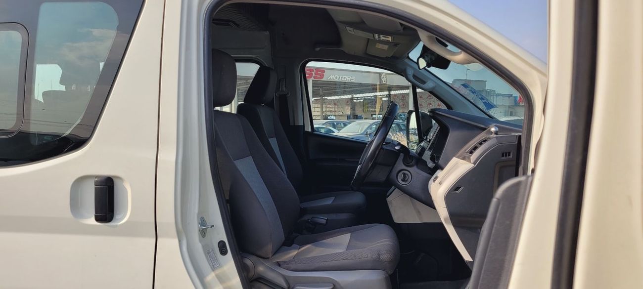Toyota Hiace GL Highroof 2.8L RHD Automatic Gear 2WD 1GD-FTV Diesel Engine 13 Seats 5 Foors