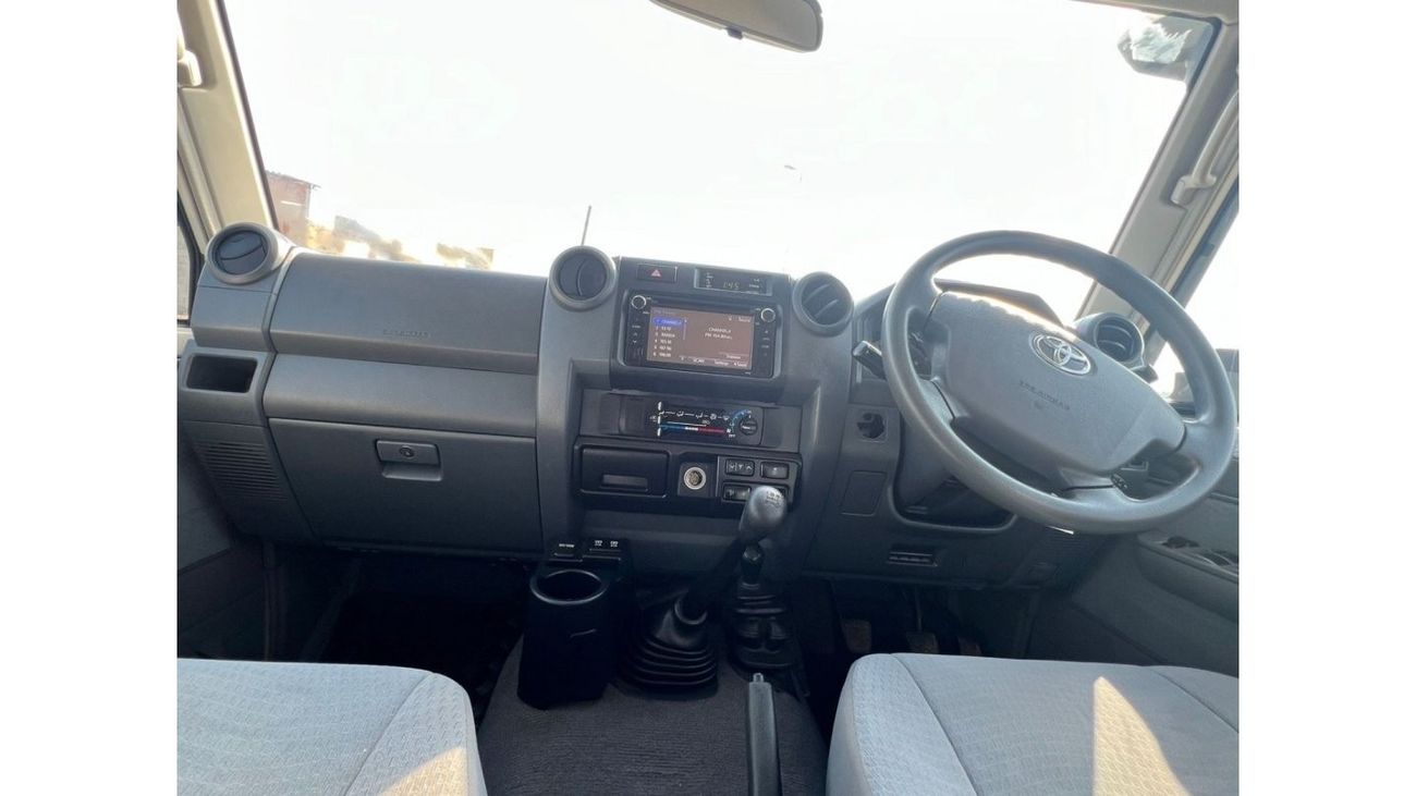 Toyota Land Cruiser Pick Up