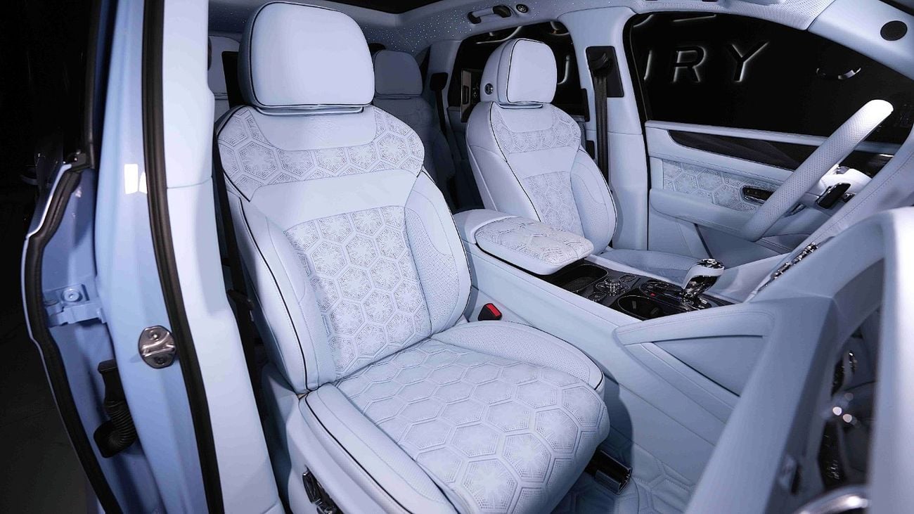 بنتلي بينتايجا S | LIMITED OFFER | ONYX CONCEPT | 1 OF 5 | LIMITED-EDITION | 3-YEAR WARRANTY AND SERVICE