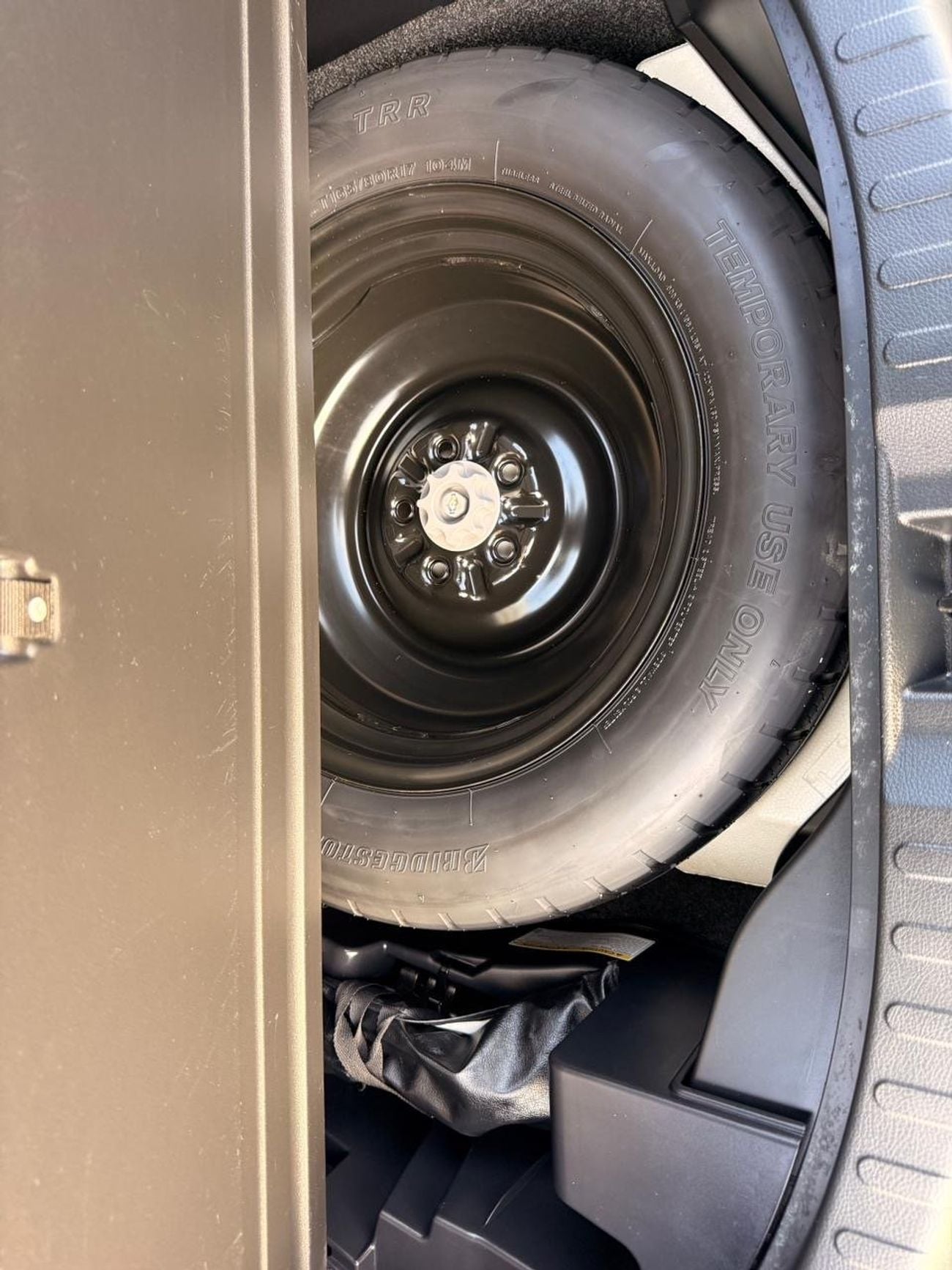 تويوتا راف ٤ XLE // sunroof,, leather seats// full option 2018