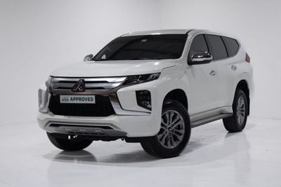 ميتسوبيشي مونتيرو سبورت Montero Sport 3.0 2WD GLX Med Line