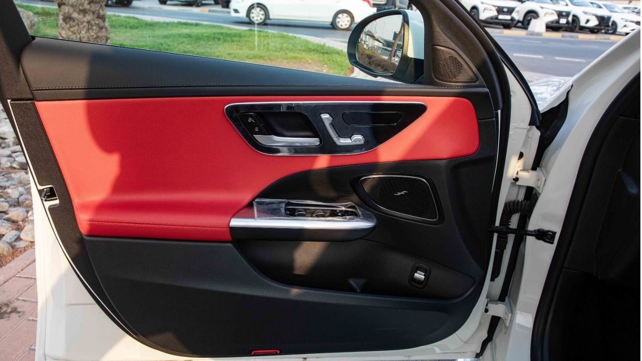 مرسيدس بنز C 200 L 2025 | For Local Registration +10%