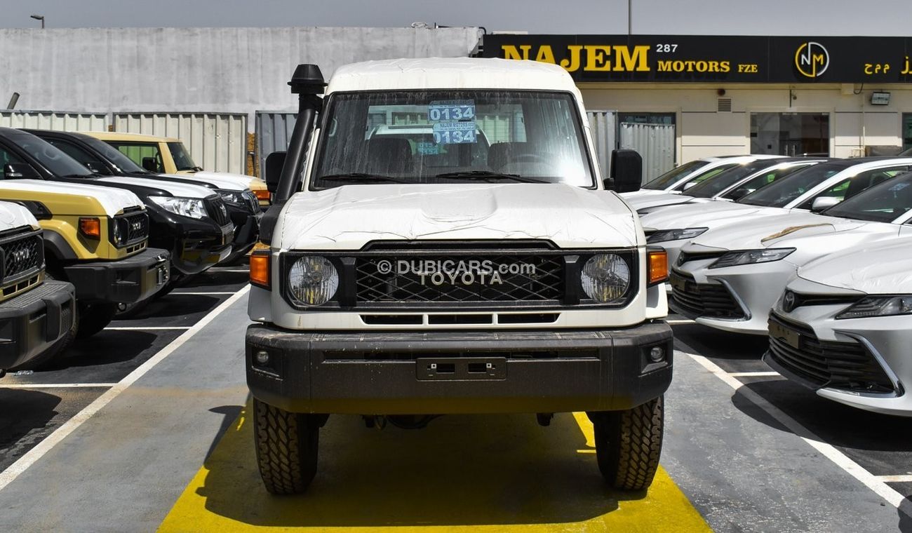 Toyota Land Cruiser 70 4.0L V6 Petrol