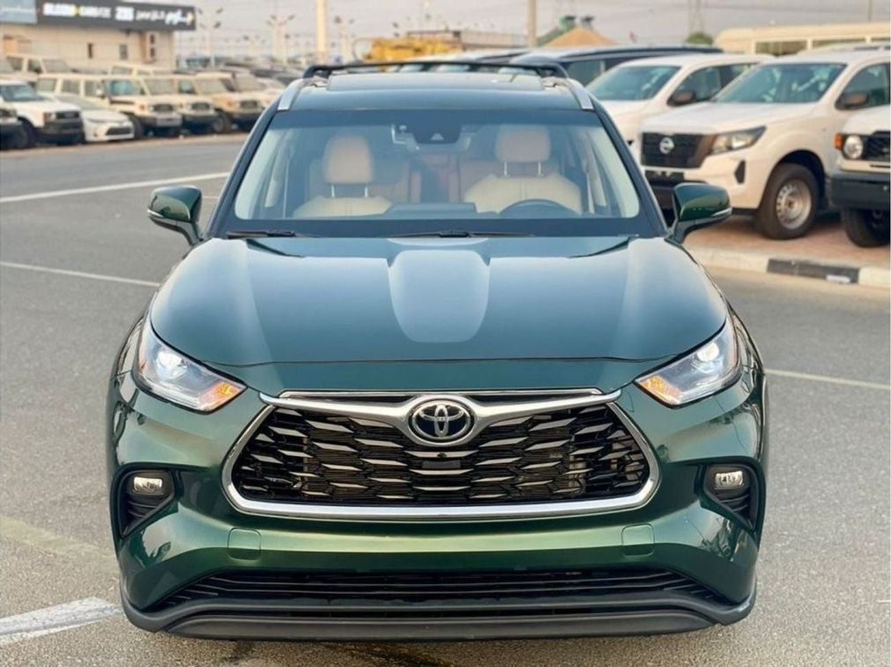 Toyota Highlander 2023 Toyota Highlander 2.4L V4 Turbo - XLE Full Option AWD 4x4 - Radar & Wireless charger - 55,300 M