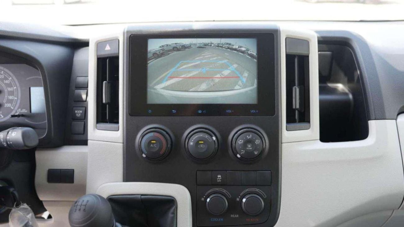 Toyota Hiace TOYOTA HIACE 2.8L FWD DIESEL MINIVAN 2026