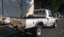 Toyota Land Cruiser Pick Up V8