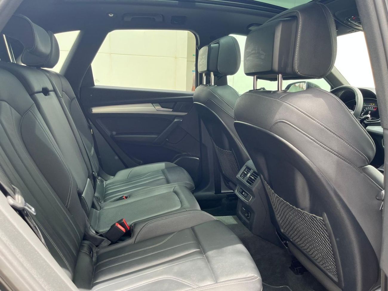 Audi Q5 45 TFSI quattro S Line 2.0L (245 HP) SUV Coupe 45 TFSI quattro S *NO ACCIDENTS * MOONROOF *