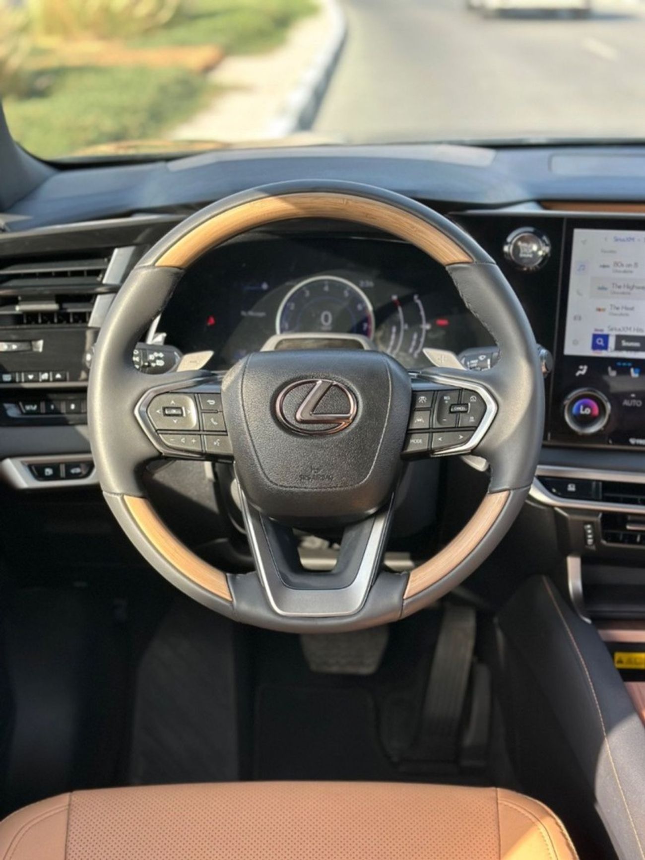 لكزس RX 350 Premium 360 Camera, Sunroof Full Option