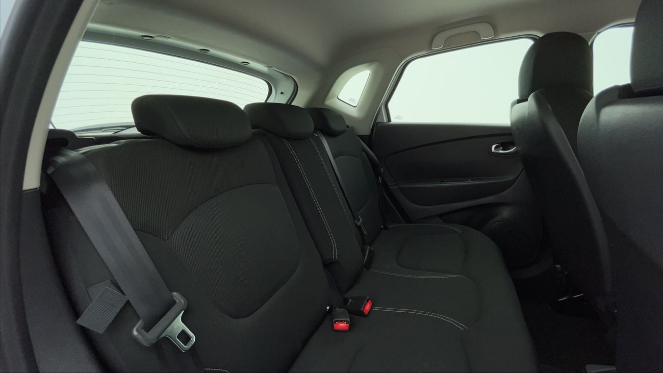 Renault Captur PE 1.6 | Zero Down Payment | Free Home Test Drive