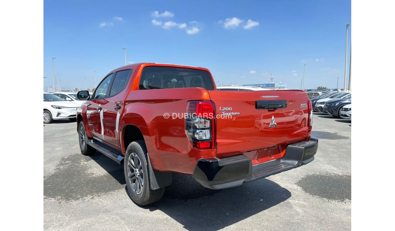 Mitsubishi L200 MITSUBISI L200 SPORTERO 2.4L DISEL