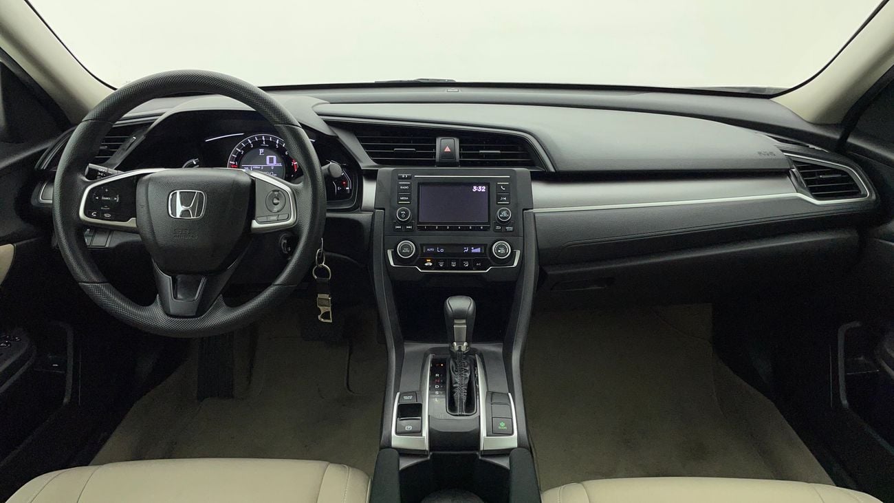 هوندا سيفيك DX 1.6 | بدون دفعة مقدمة | اختبار قيادة مجاني للمنزل