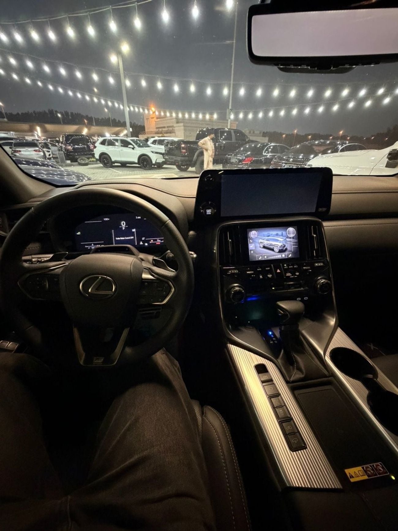 Lexus LX600 F SPORT