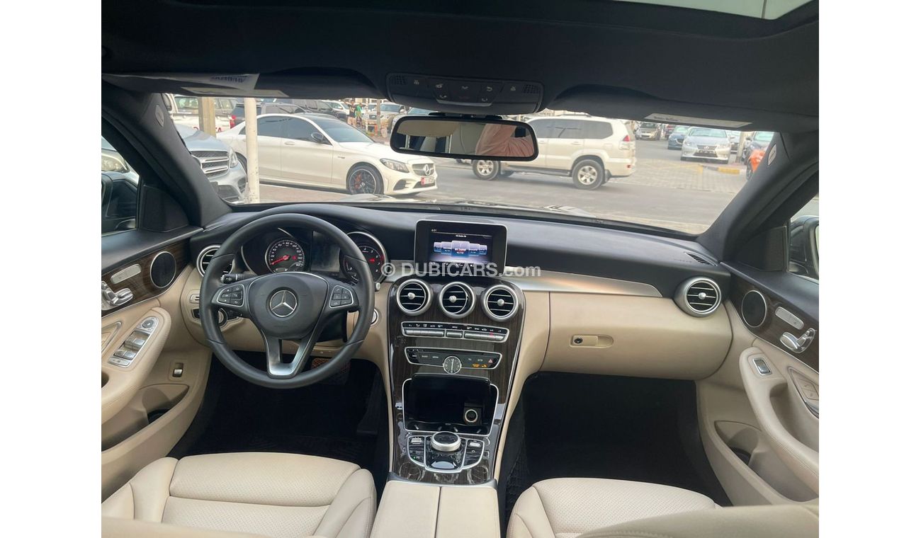 Mercedes-Benz C 300 Luxury