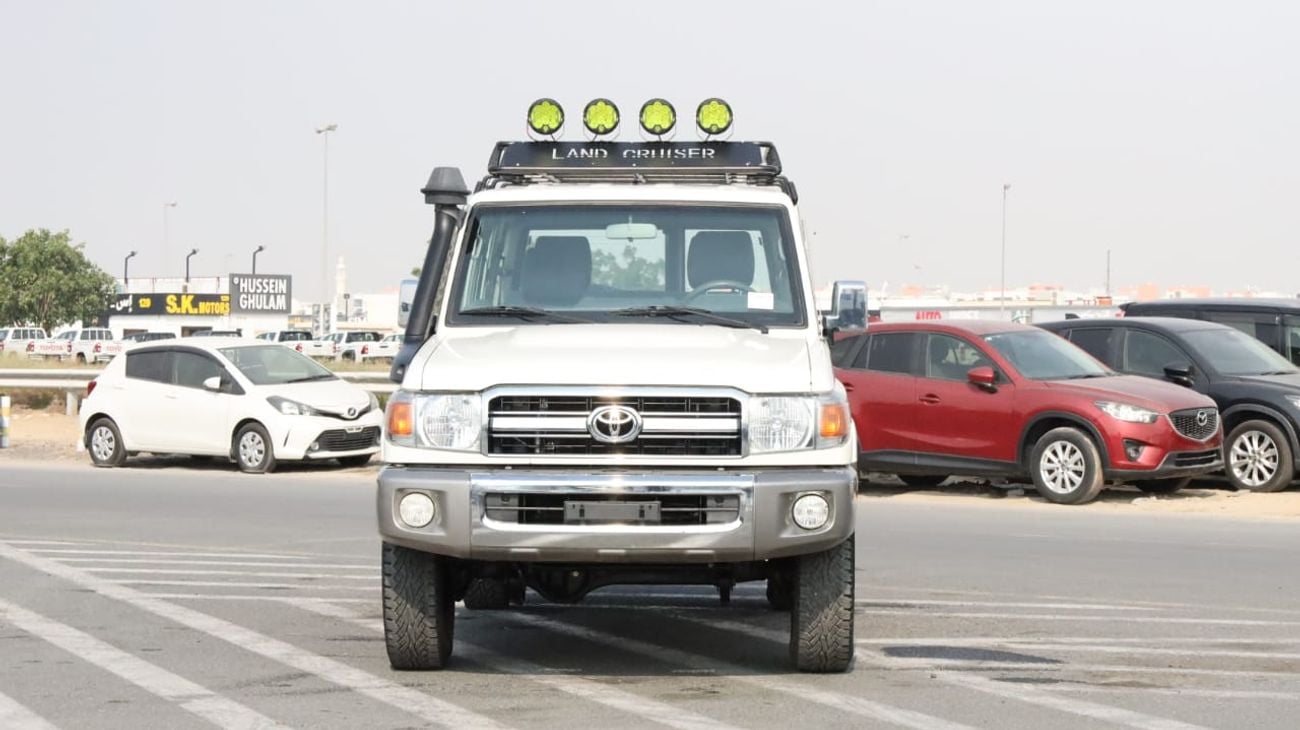 تويوتا لاند كروزر 70 Std 4.5L 4WD