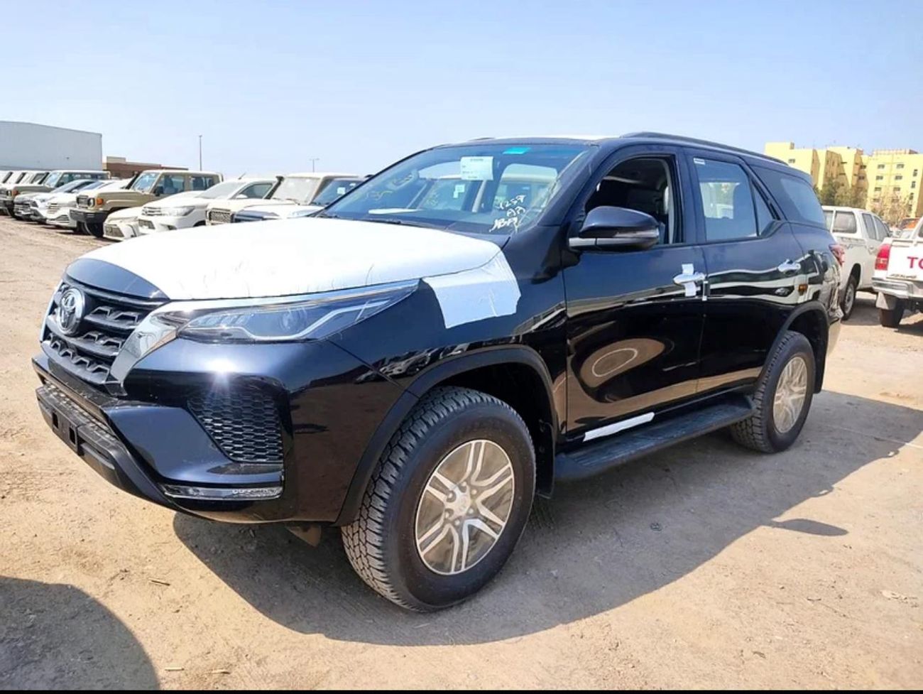 Toyota Fortuner TOYOTA FORTUNER 2.7L PETROL AUTO WD 2025