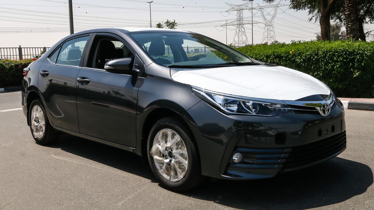 Toyota Corolla for sale: AED 57,500. Grey/Silver, 2018