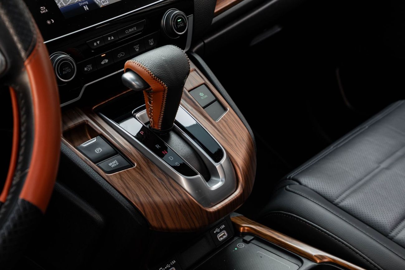 Honda CRV Touring | 1,762 P.M  | 0% Downpayment | Agency Warranty!