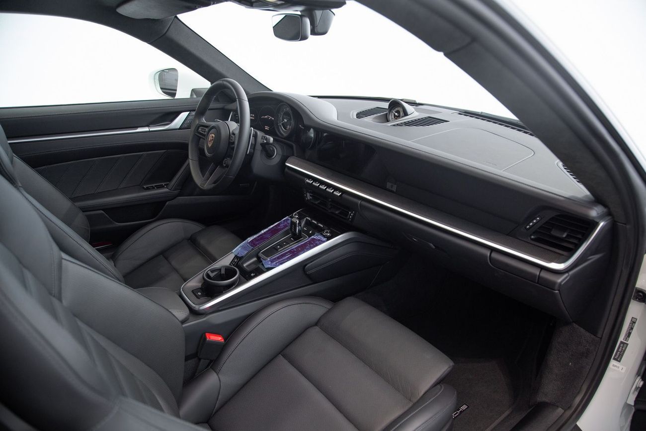 بورش 911 Turbo S 3.8L (640 HP) Coupe