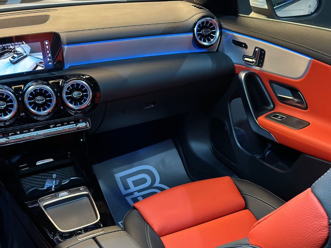 Mercedes-Benz CLA 250 MERCEDES-BENZ CLA250 4MATIC | GCC | 2025 | UNDER WARRANTY & CONTRACT SERVICE FREE ( GARGASH) !!