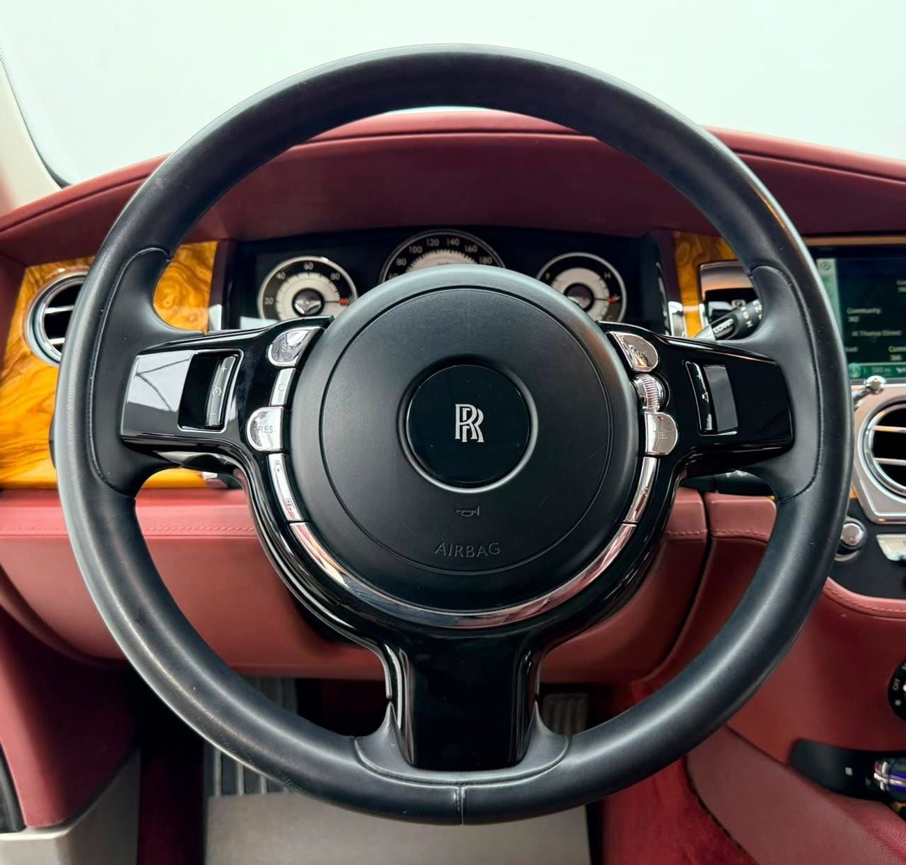 Rolls Royce Wraith STD 2014 Rolls-Royce Wraith, Full Service History, Excellent Condition, GCC Specs