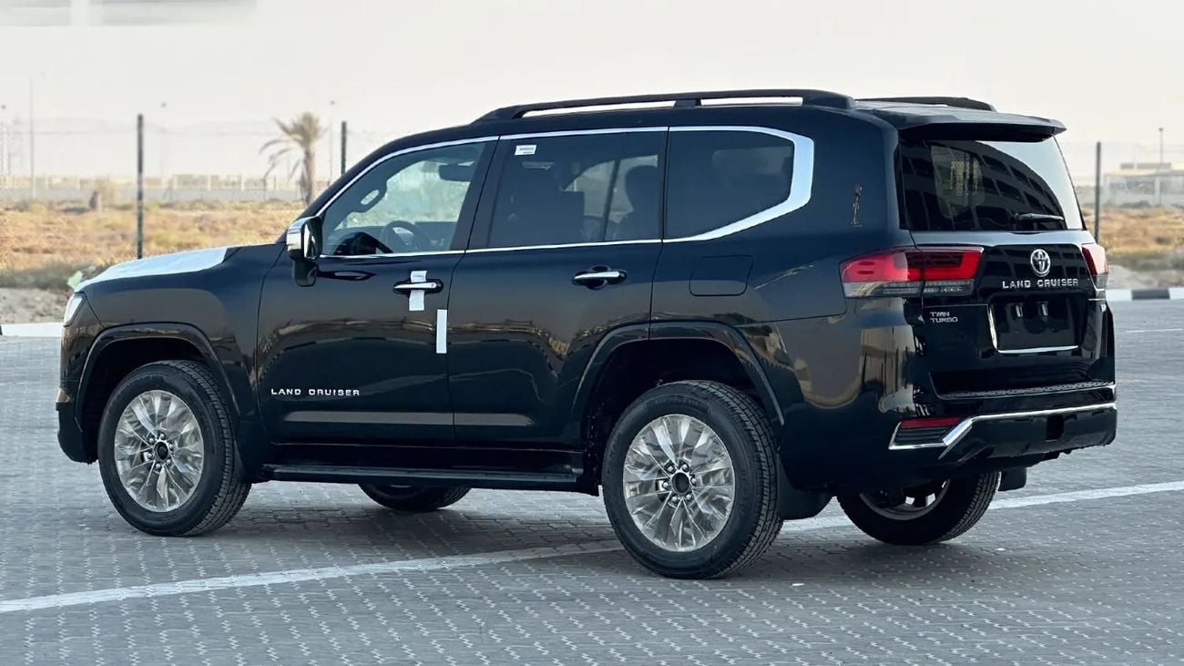 Toyota Land Cruiser VXR 3.5L Twin Turbo Full option / Export Only