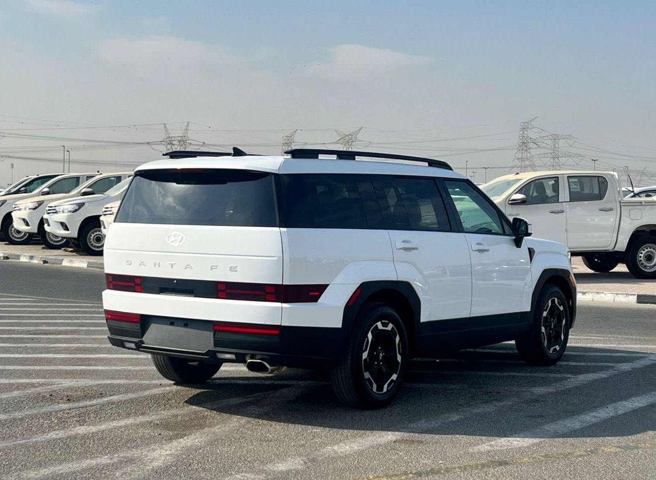 هيونداي سانتا في 2025 Hyundai Santa Fe New Shape 2.5L V4 - SEL Premium - Leather seat - Auto Trunk - 7 Seater - 12000