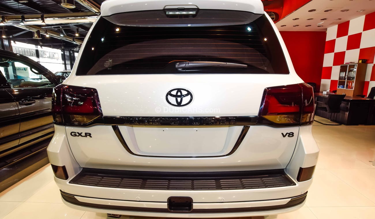 Toyota Land Cruiser XTREME GXR