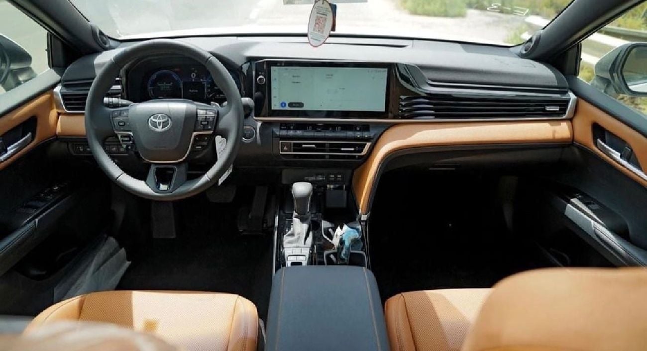 Toyota Camry LUMIERE HEV