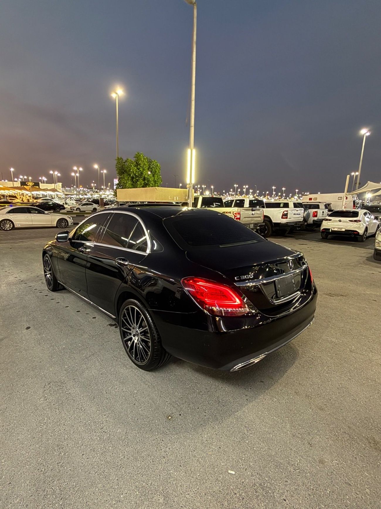 مرسيدس بنز C 300 Sport 2.0L (241 HP)
