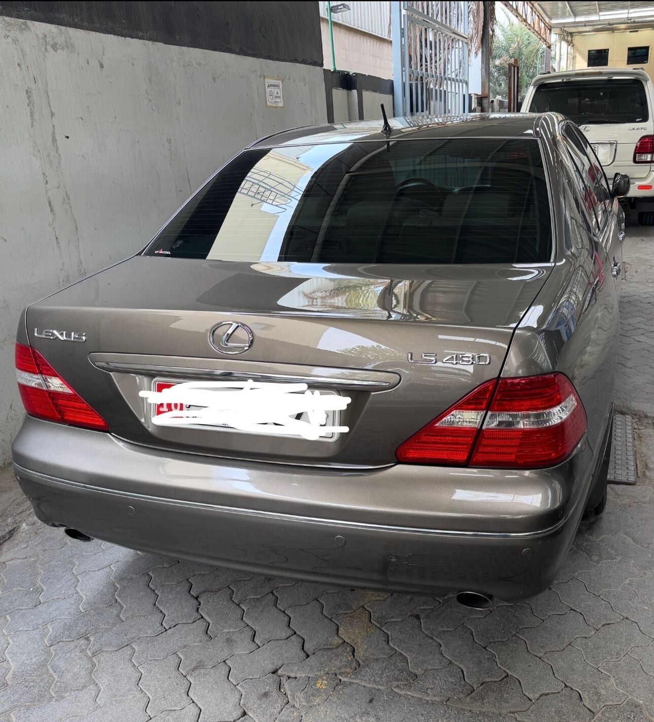 Lexus LS 430