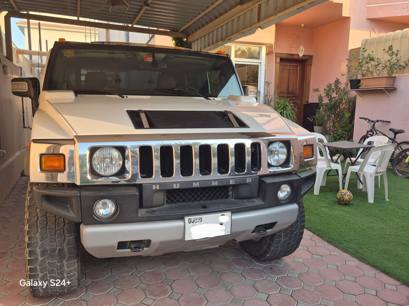 Hummer H2 SUT