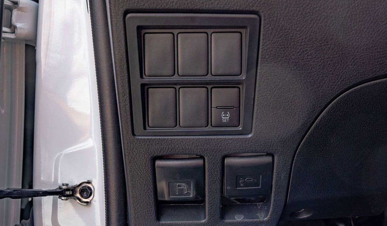 تويوتا هيلوكس 2024 Toyota Hilux Single Cab 2.4L Diesel MT