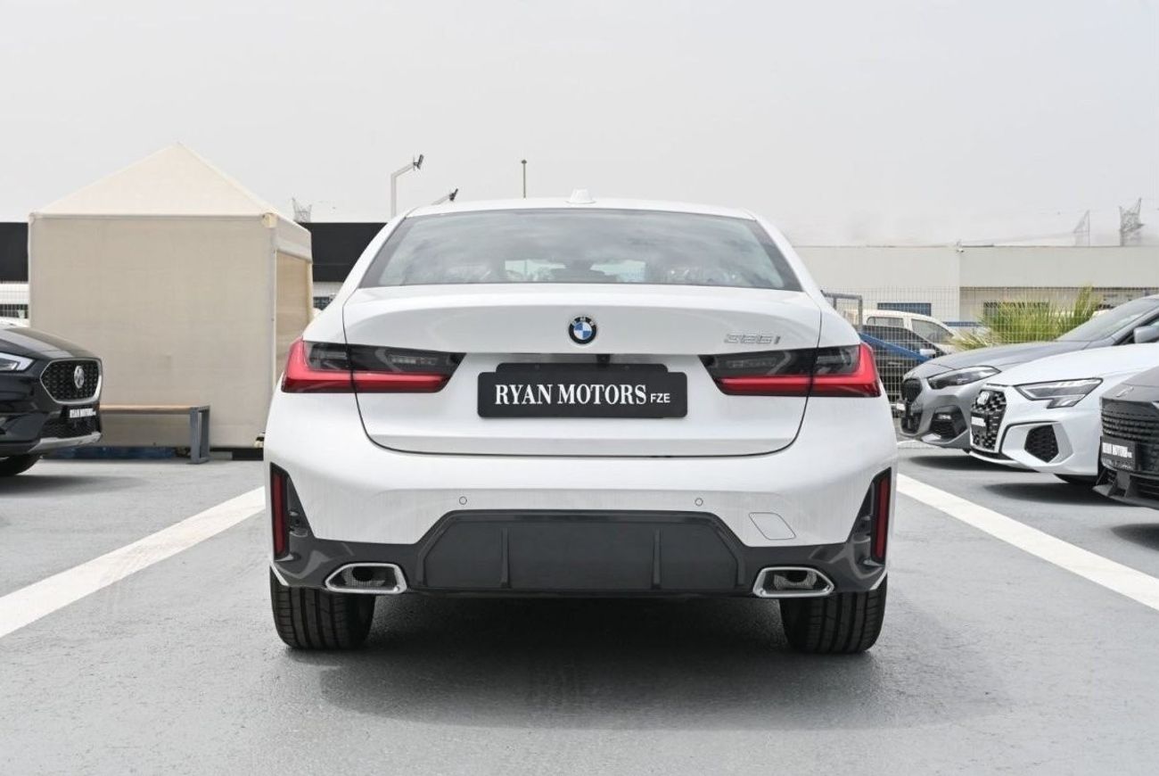 بي أم دبليو 325 BMW 325i M Sport Kit 2.0L Turbo Petrol Model 2024 Color White
