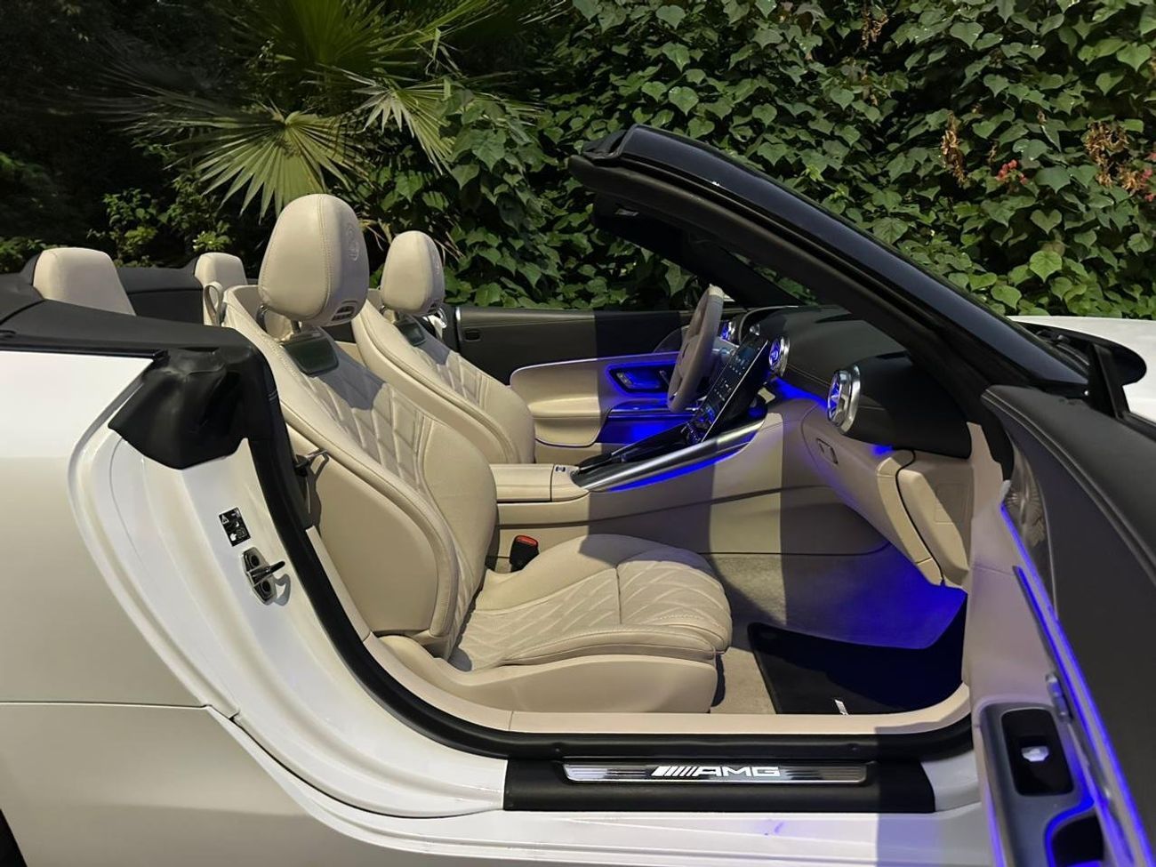 مرسيدس بنز SL 55 AMG Roadster 4Matic+