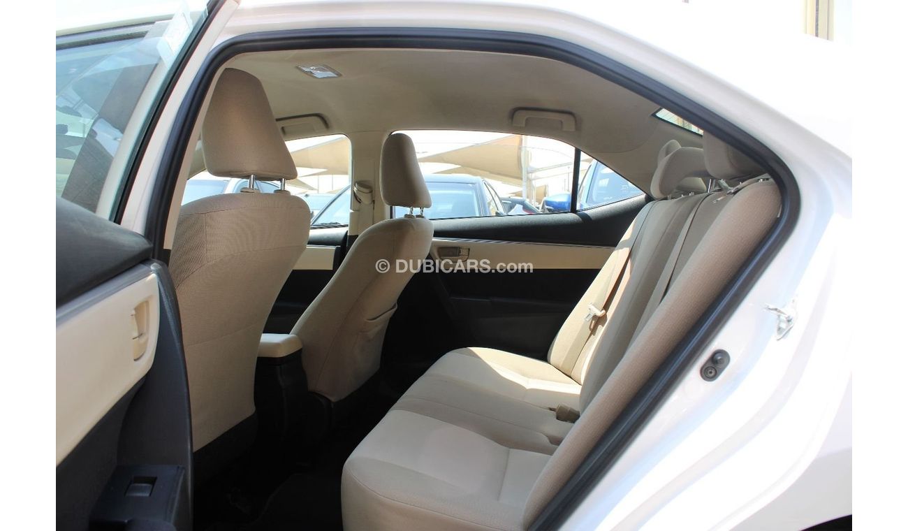 Toyota Corolla SE ACCIDENTS FREE - GCC - ENGINE 1600 CC - CAR IS IN PERFECT CONDITION INSIDE OUT