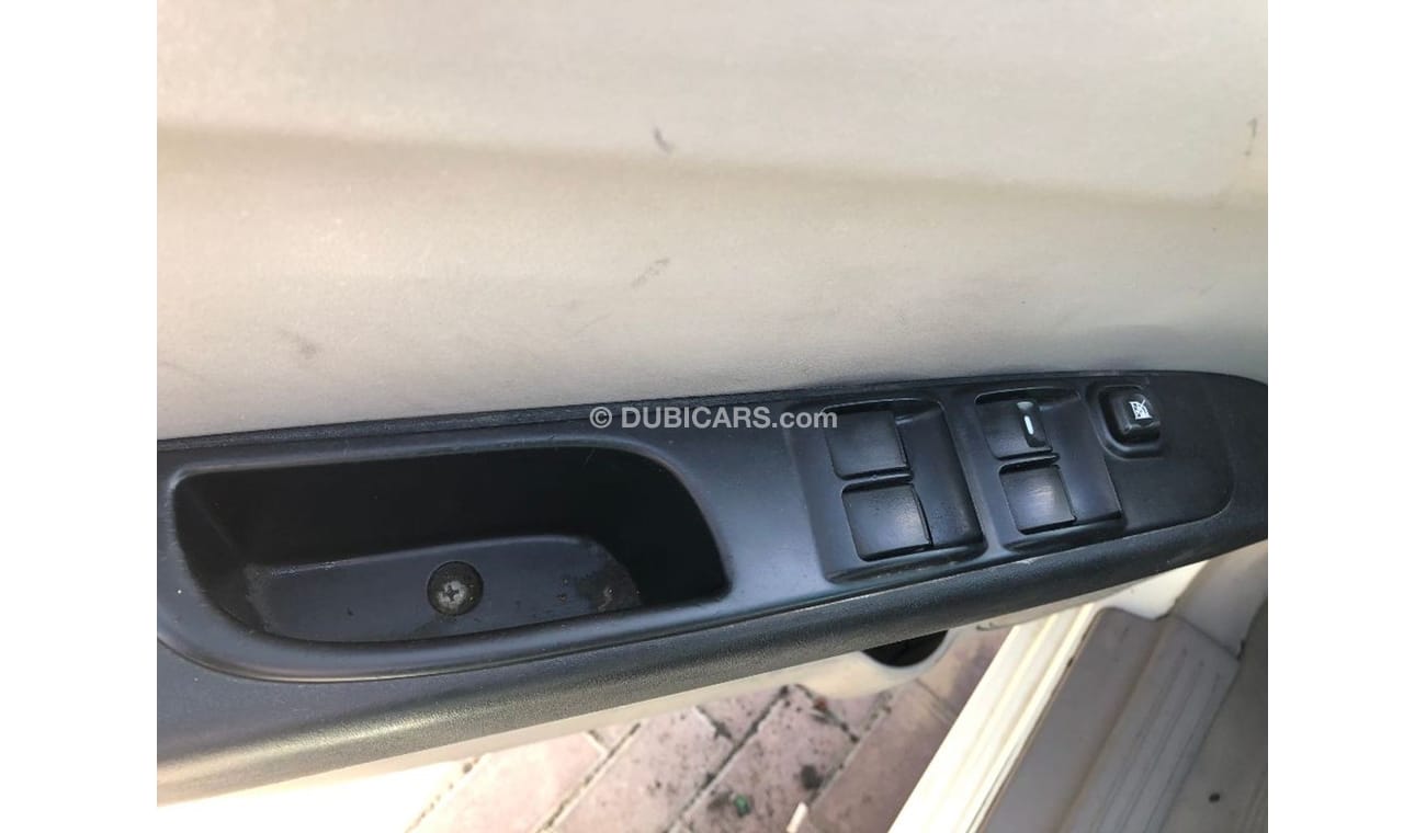 Mitsubishi L200 Mitsubishi L200 D/c Pick up Diesel,Model:2012.Excellent condition