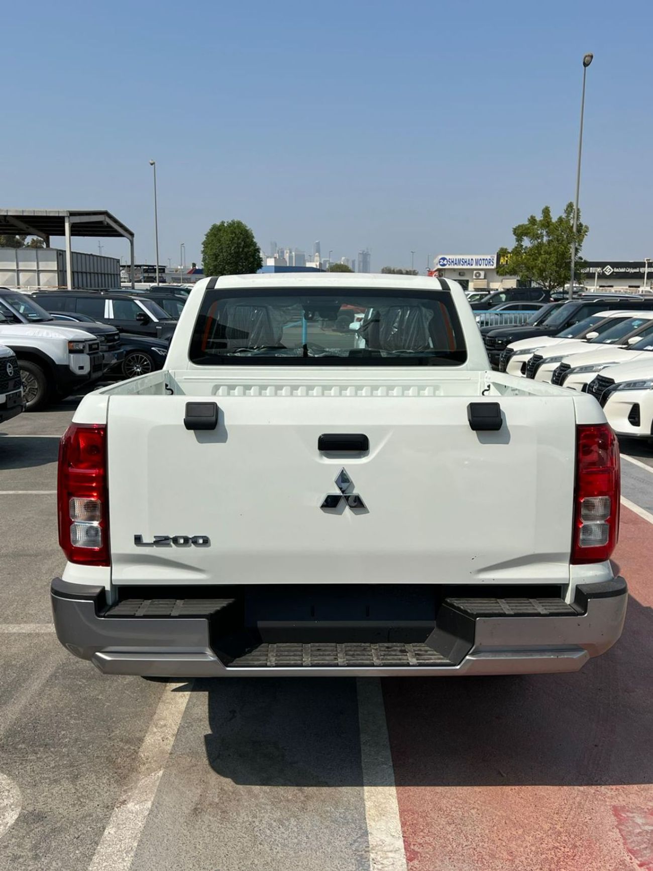 Mitsubishi L200 GL Double Cab Diesel M/T 2.4L