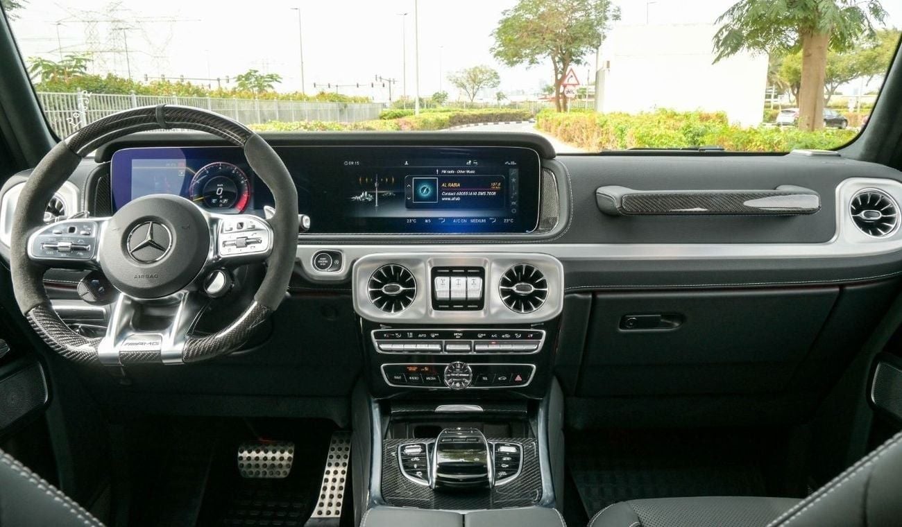 Mercedes-Benz G 63 AMG Mercedes G63 AMG - Special Color Emerald Green - Carbon Fiber - Rear Entertainment System - 2024