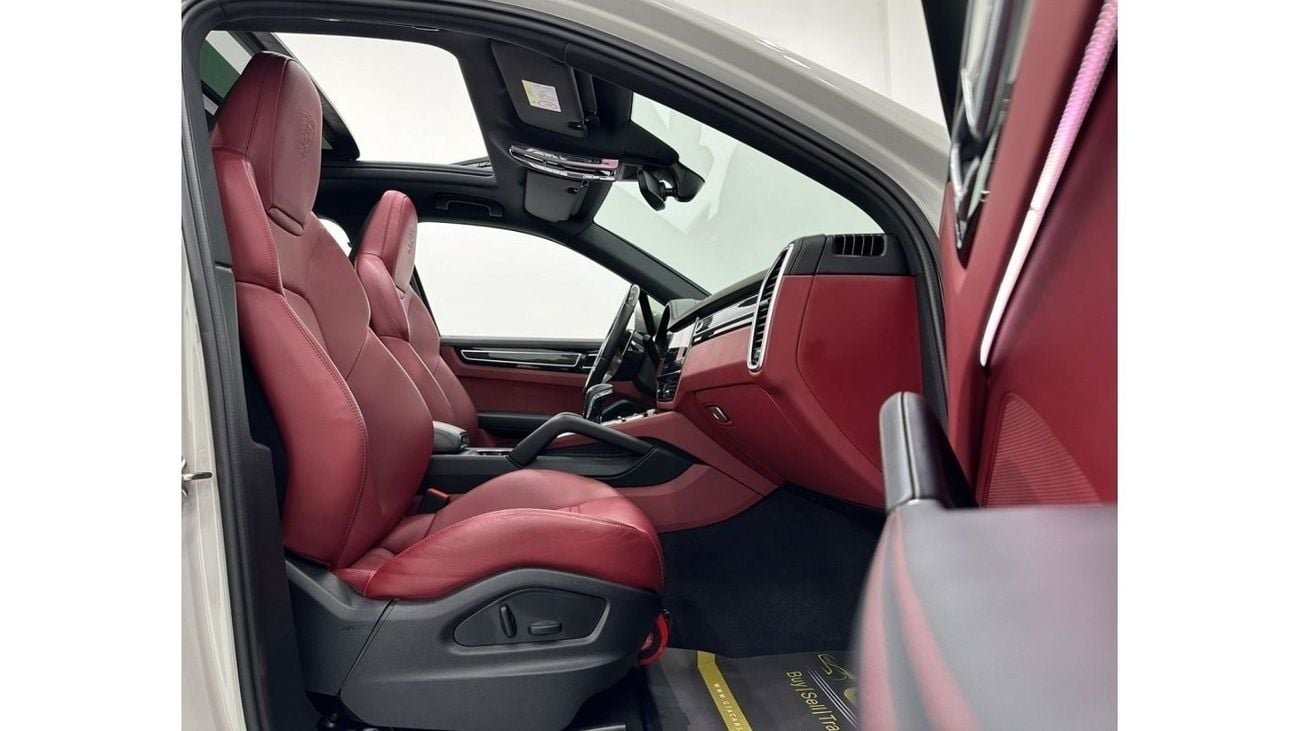 بورش كايان 2022 Porsche Cayenne S Platinum Edition, 2025 Porsche Warranty, Full Porsche Service History, GCC