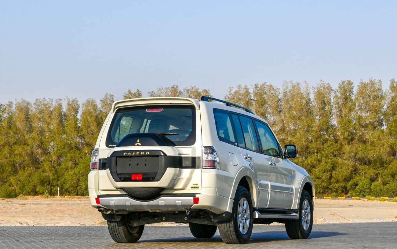 Mitsubishi Pajero MITSUBISHI PAJERO 2022 GCC _ GLS V6 IN EXCELLENT CONDITION