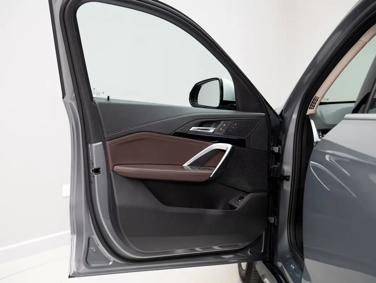 BMW X1 SDRIVE20Li (NON GCC) LOW MILEAGE | Perfect condition