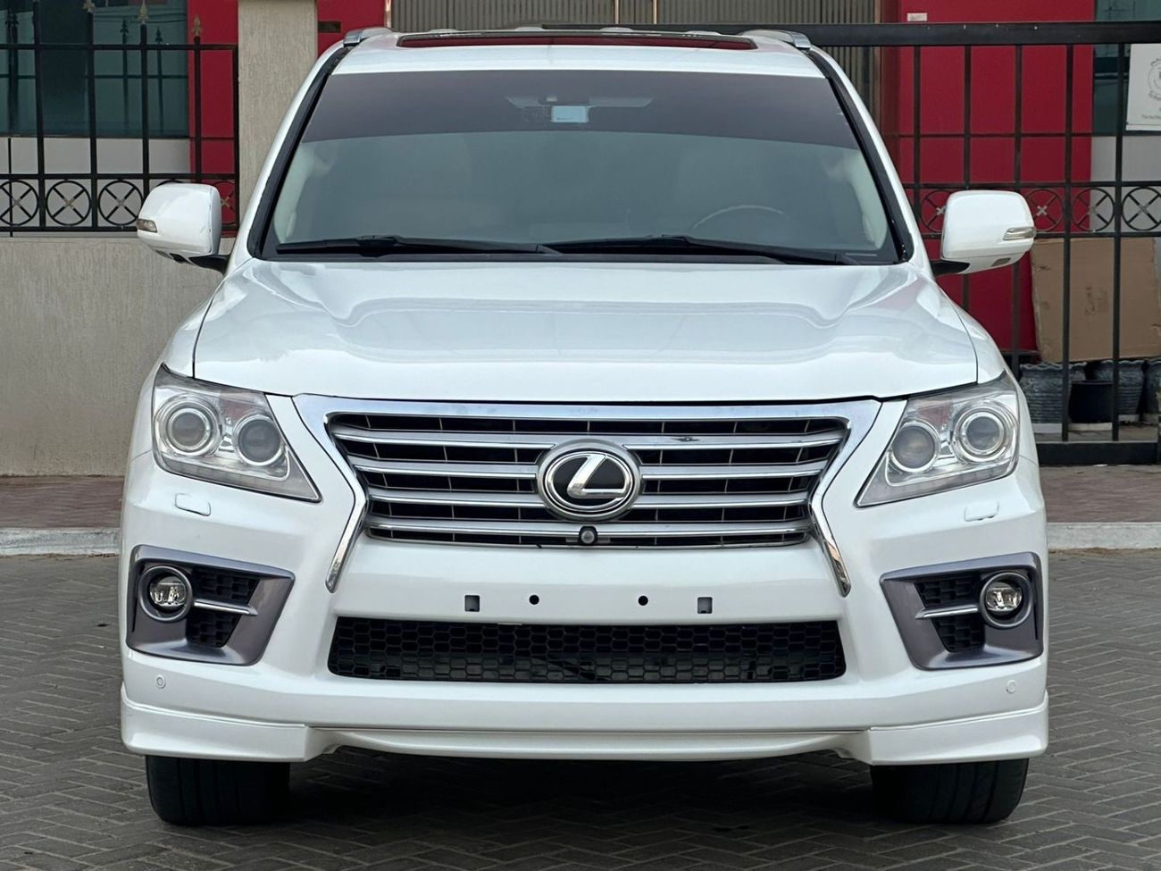 لكزس LX 570