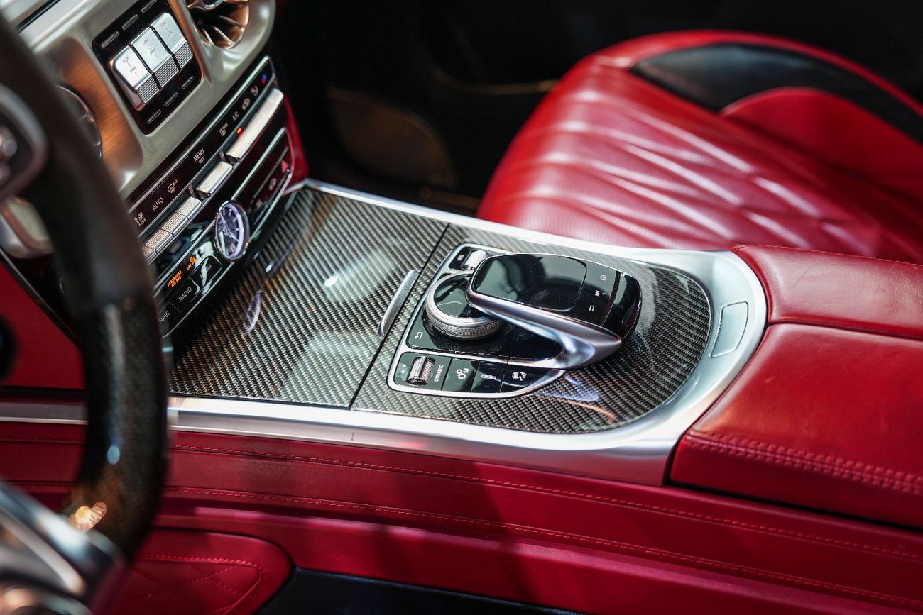 مرسيدس بنز G 63 AMG Night Package, Carbon Fiber Interior, GCC Specs!!