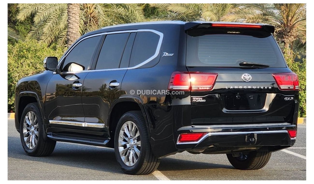 Toyota Land Cruiser V6  facelifted