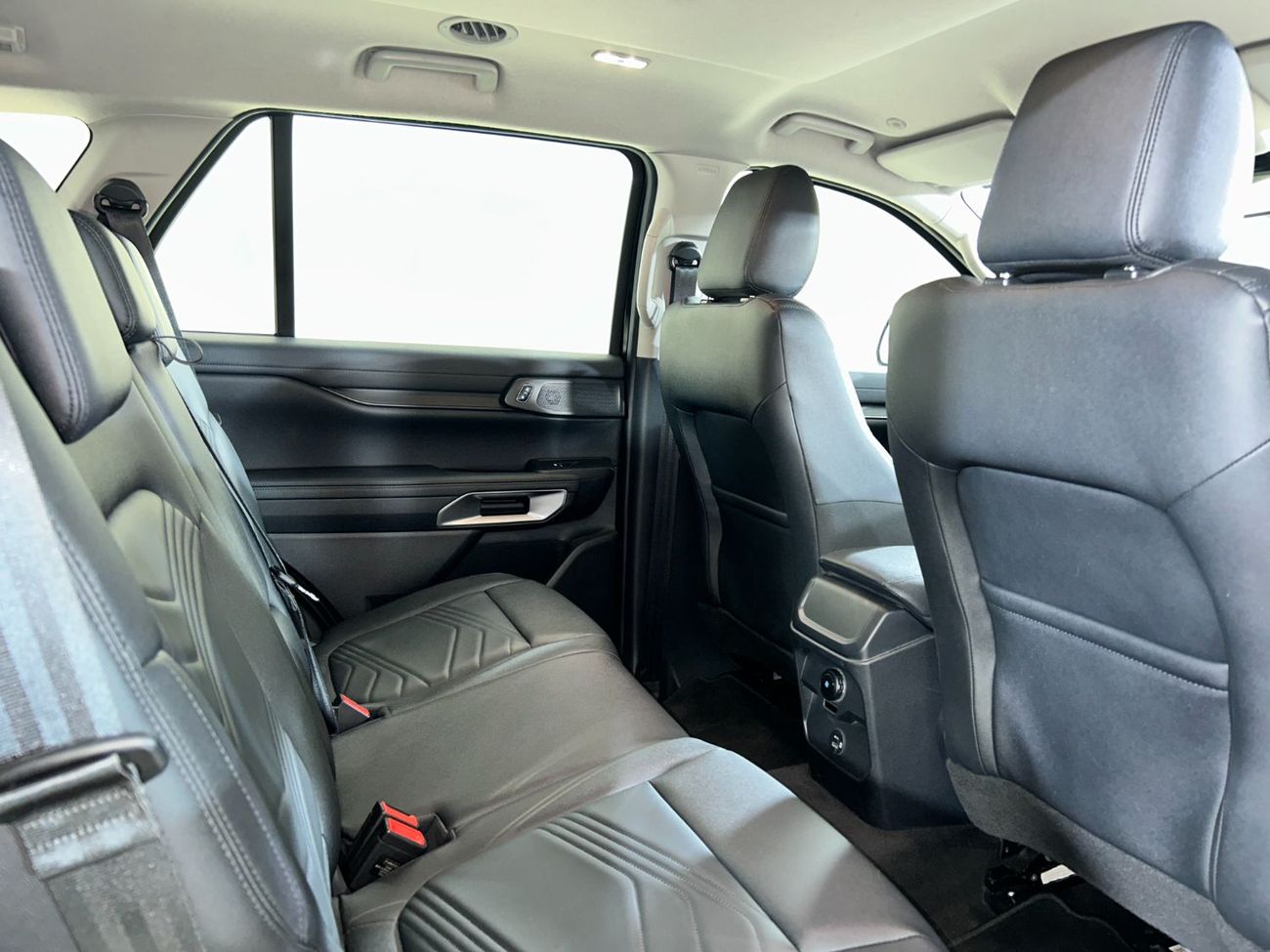 Ford Everest EVR424 EVEREST XLT 4WD 2.3L GTDI AT LTHR OFF ROAD 18"