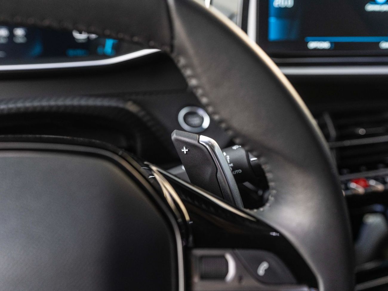 بيجو 2008 e-2008