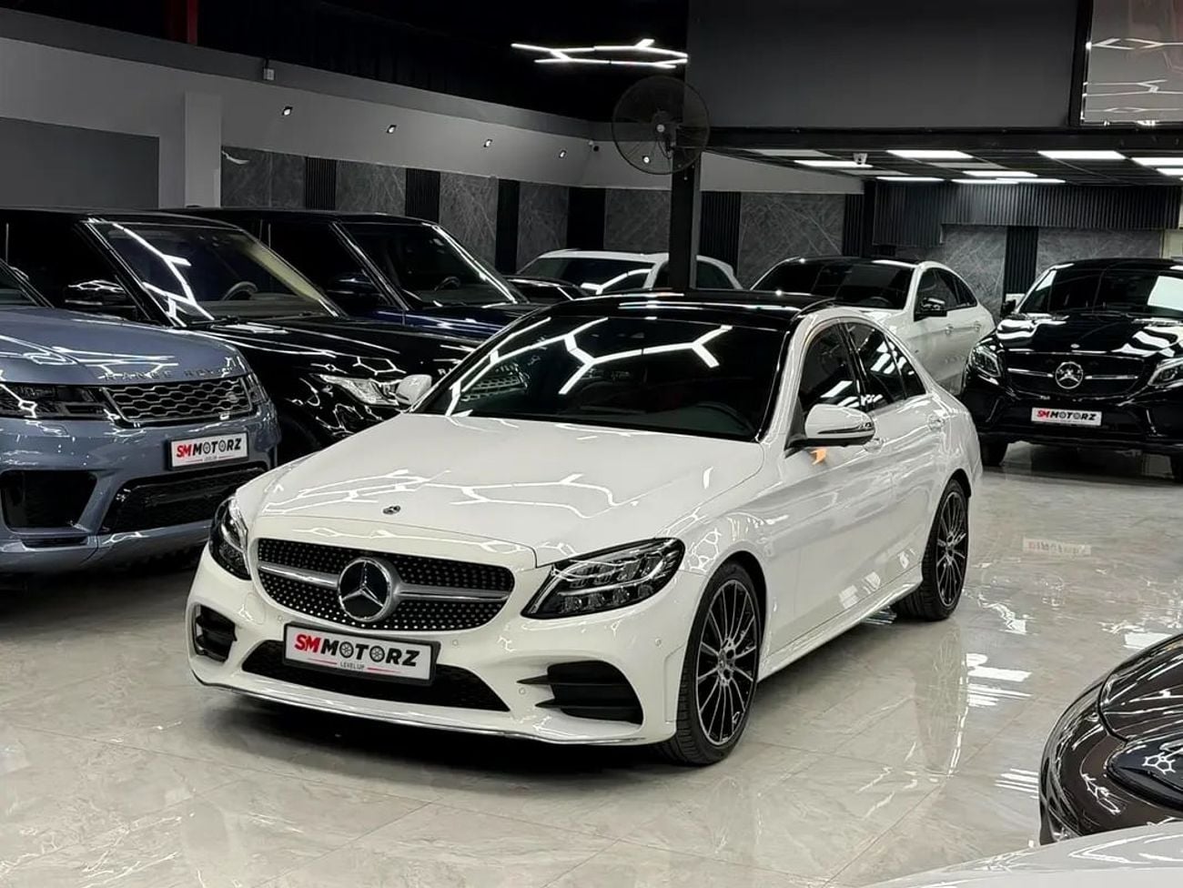 مرسيدس بنز C 200 AMG